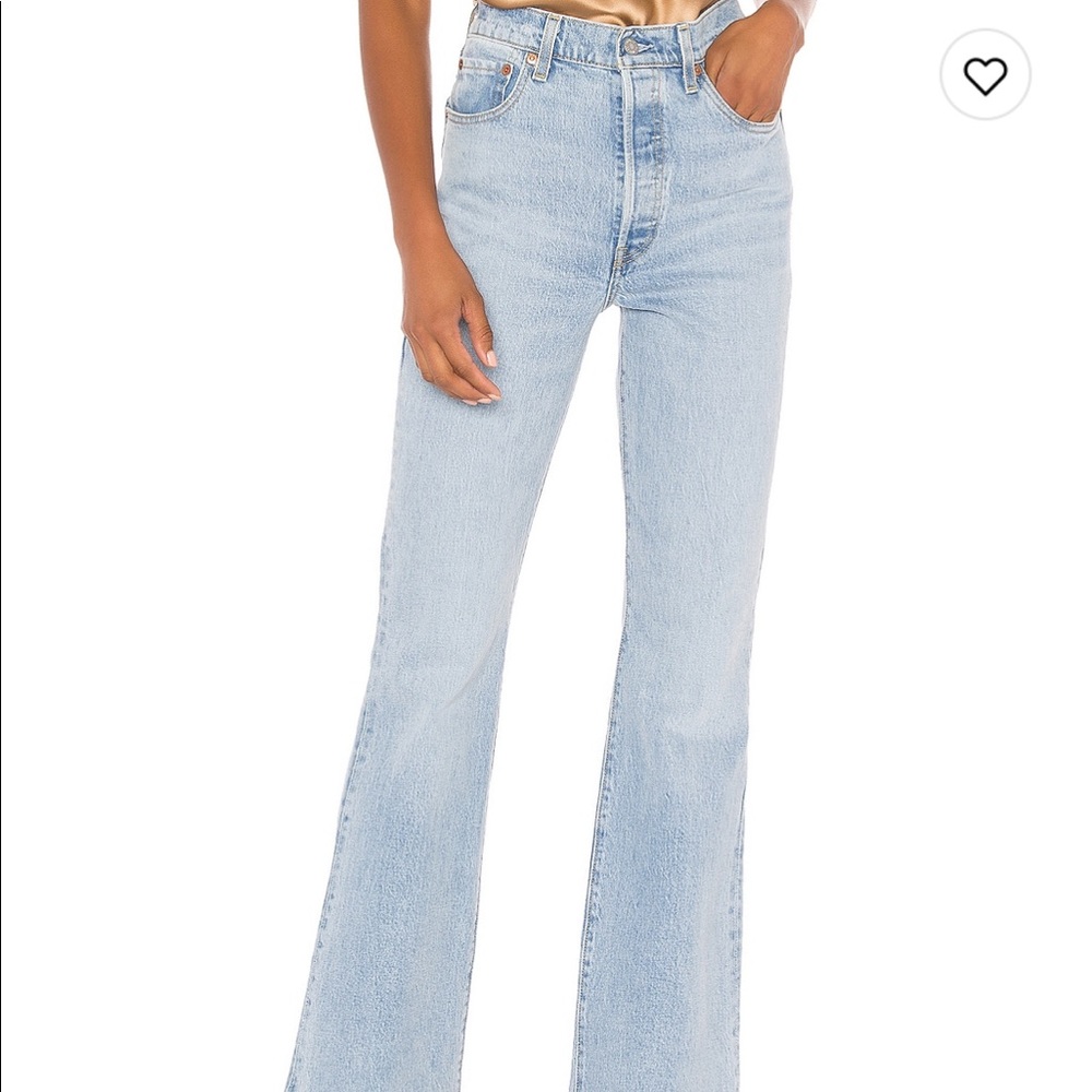 Levi’s Ribcage Flare